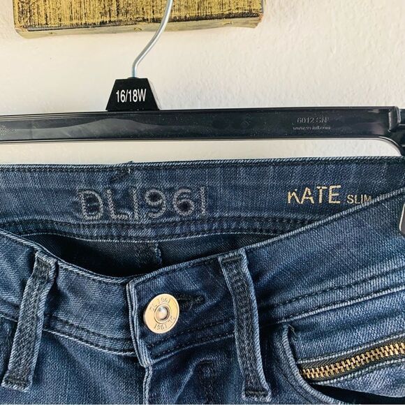 DL 1961 Kate Slim Straight Jeans - Picture 3 of 4